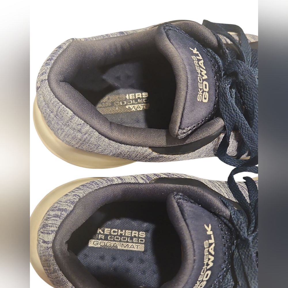 Skechers Go Walk Blue and White Sneakers Size 9 Great Condition - Picture 9 of 10